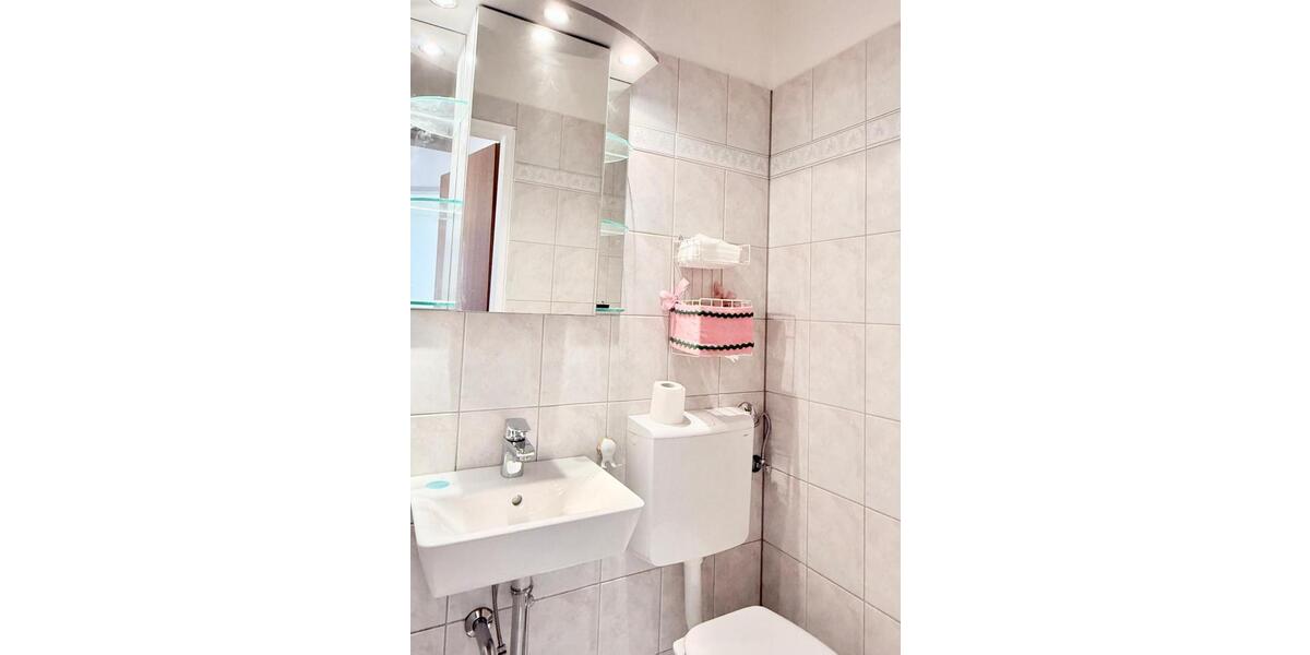 Erdgeschoßwohnung Düsseldorf Stadtbezirk 6 - 3 Zimmer, 93 m&sup2;, 1.250&euro; | Angebot:23762122