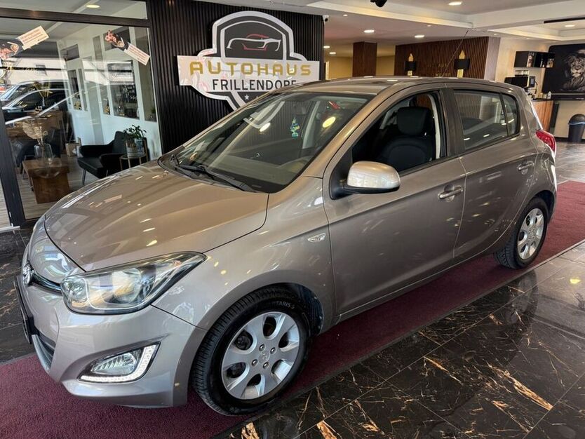 i20