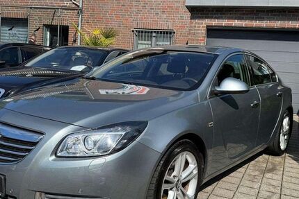 Opel Insignia 131.600 km 4.850 &euro; Solingen 42651
