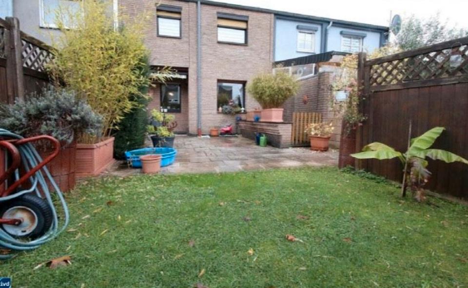 Reihenmittelhaus mit Garten und Garage in Duisburg Süd 4 zimmer