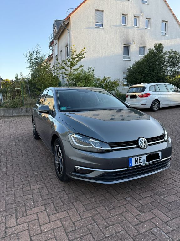 VW Golf 64.300 km 15.900 € Langenfeld 40764