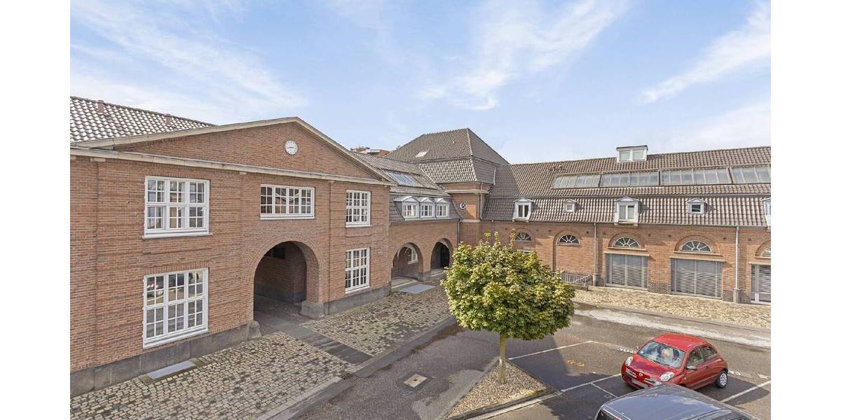 TRADITION TRIFFT MODERNE: 405 m² GEWERBEFLÄCHE ZU MIETEN 5 zimmer