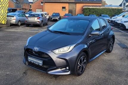 Toyota Yaris 5.500 km 23.880 &euro; Viersen 41748