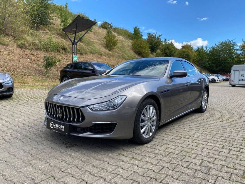 Maserati Ghibli 49.000 km 44.980 € Köln 50829