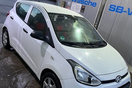 Hyundai i10 60.000 km 6.200 € Essen 45121