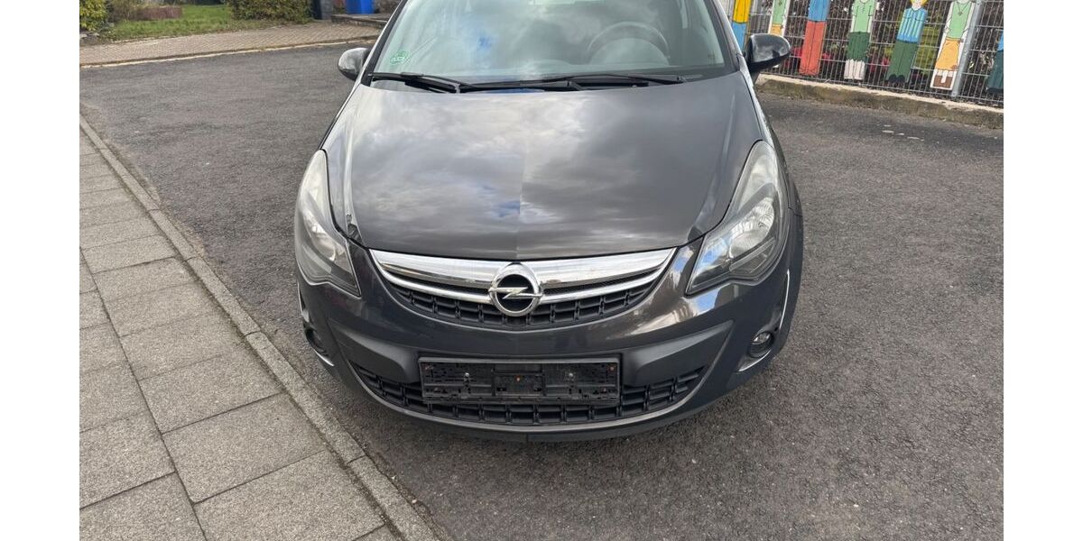 Opel Corsa 110.800 km 4.999 &euro; leverkusen 51381