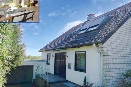SCHÖNER WOHNEN IN HOMBERG - Lichtdurchflutetes EFH mit Vollkeller und 