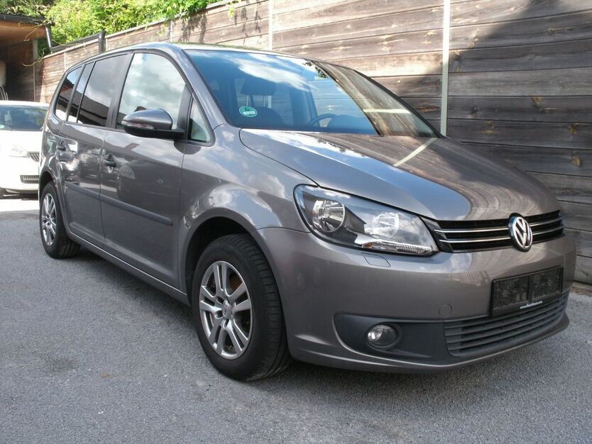 VW Touran 233.862 km 4.999 € Viersen 41747