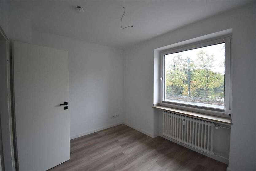 Wohnung zum Mieten in Düsseldorf 610 € 13.13 m² 1 zimmer