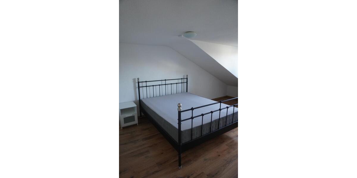 Provisionsfrei* SOFORT FREI! Rhein-nah - 2-Zm Penthouse Oberkassel - renoviert, Klimaanlage Einbauküche 55m² - Einfamilienhaus Düsseldorf Oberkassel | Angebot:27074522