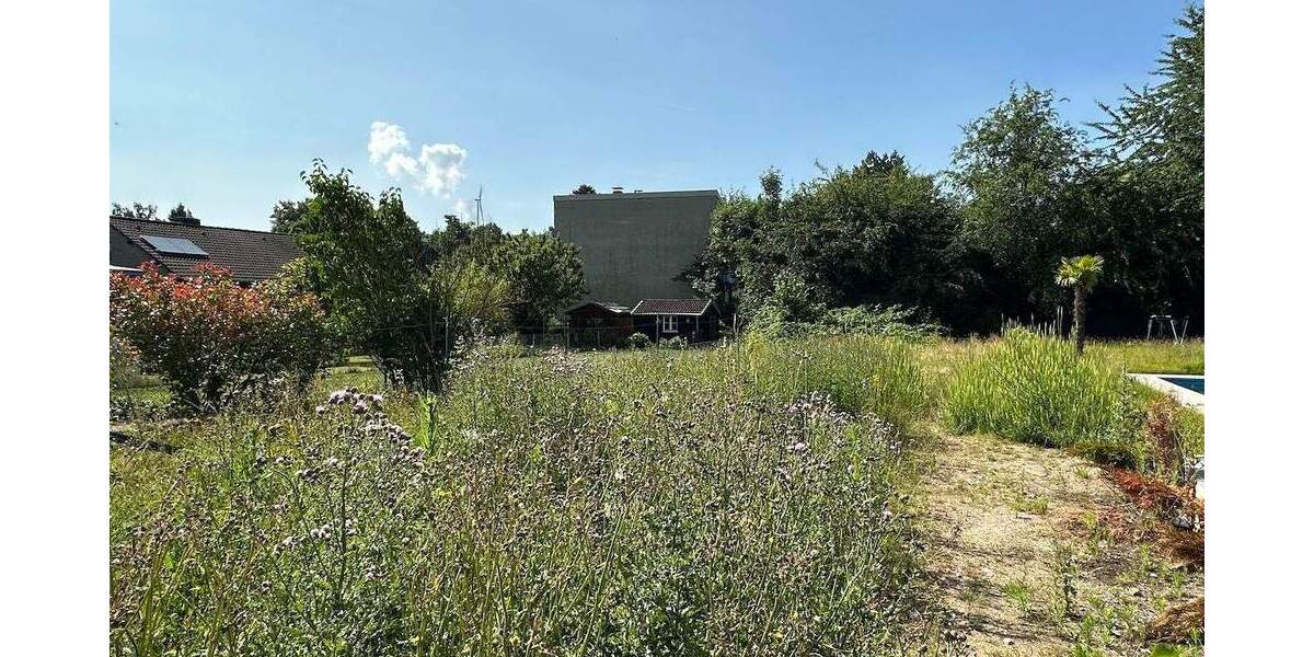 Baugrundstück mit bestehender Baugenehmigung für ein Mehrfamilienhaus zimmer