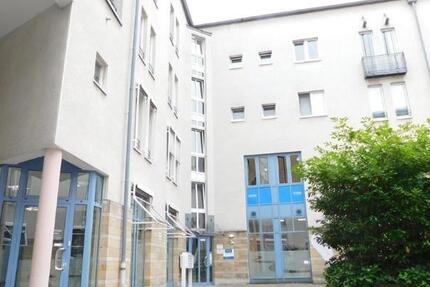 Gemütliche 2-Zi.-Whg. mit EBK und sonniger Loggia zimmer