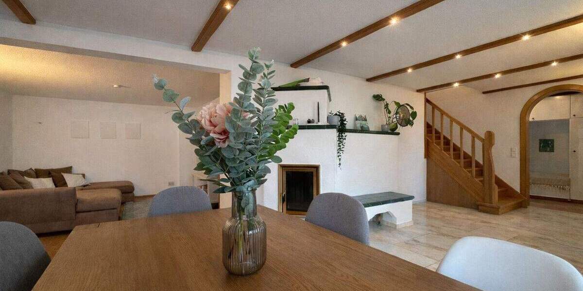 Lichtdurchflutete 3,5-Zimmer-Wohnung mit großer Dachterrasse im Hildener-Süden 3 zimmer