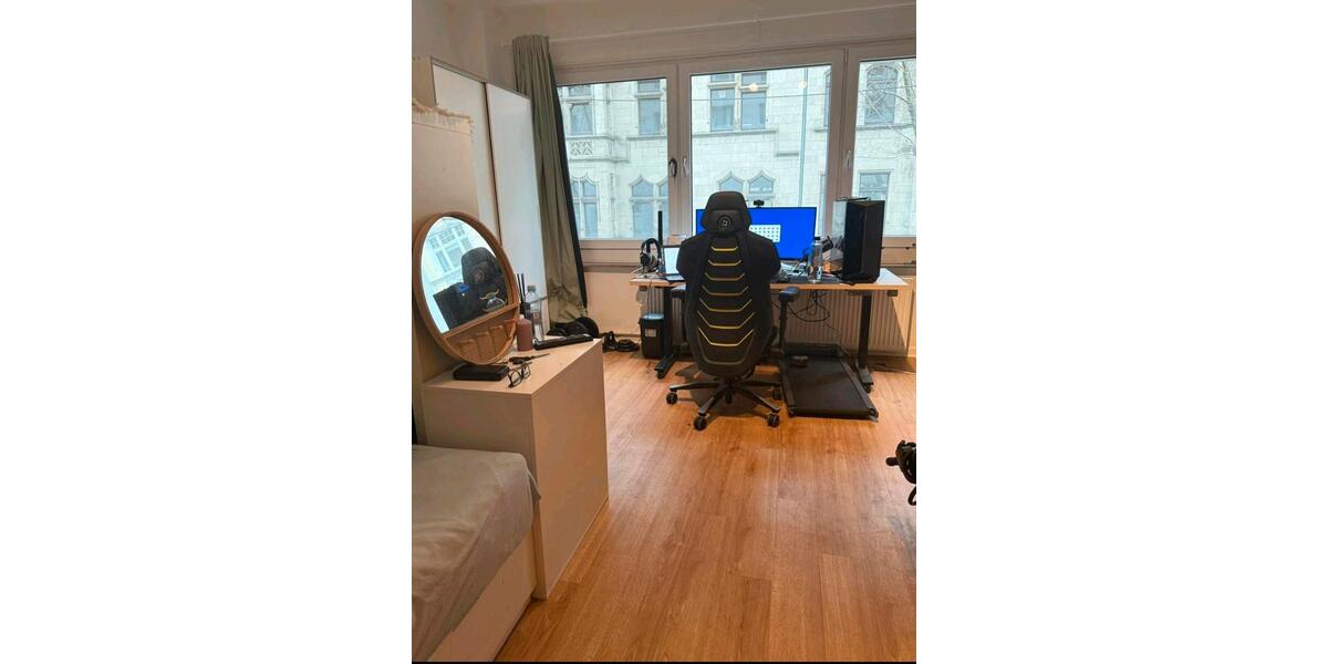 Etagenwohnung Düsseldorf Stadtmitte - 1 Zimmer, 38 m&sup2;, 725&euro; | Angebot:25723655