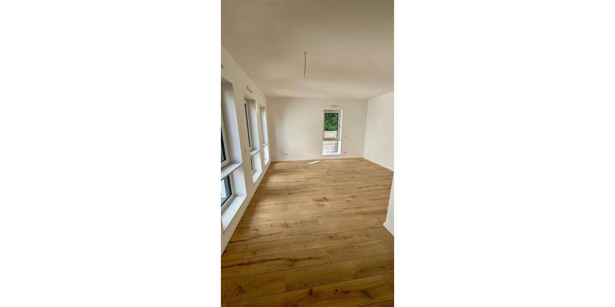 Etagenwohnung Düsseldorf Ludenberg - 3 Zimmer, 104 m&sup2;, 1.900&euro; | Angebot:26930337