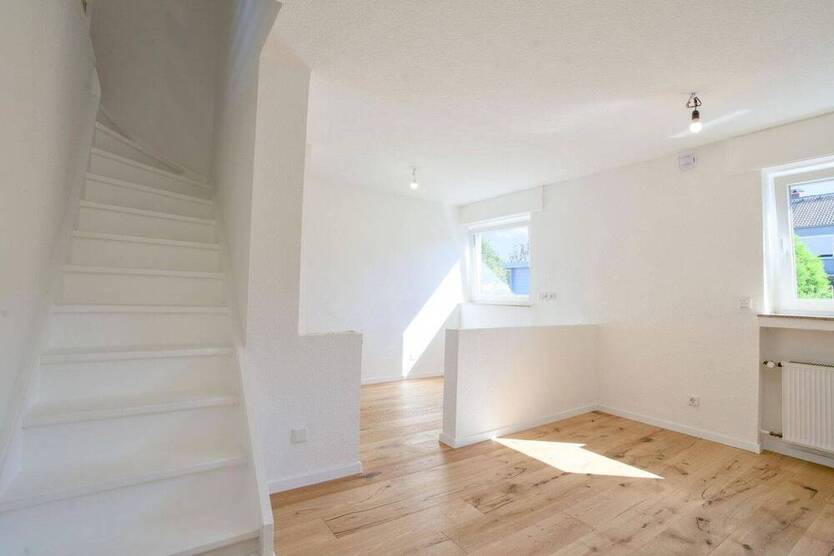 Reihenhaus Langenfeld - Familientraum mit Garten zum direkten Einzug