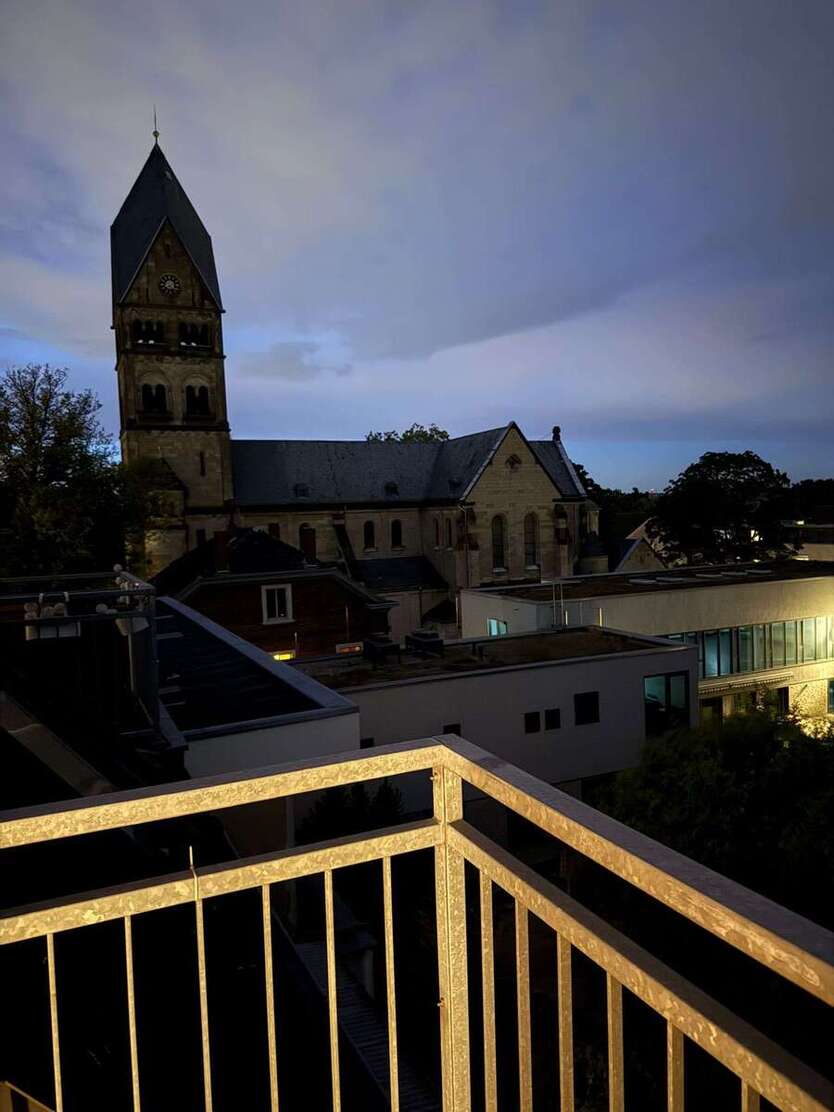 Wohnung zum Mieten in Düsseldorf 1.150 € 105 m²