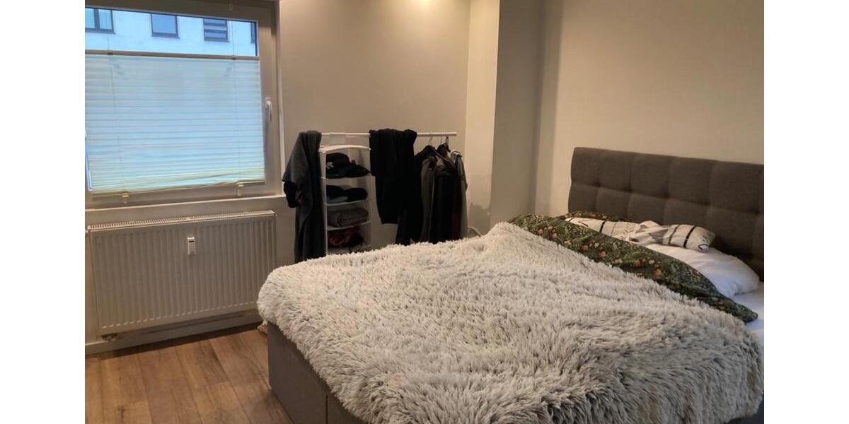 Saniertes MFH mit 3 Parteien zentral in Hilden mit großem Garten 10 zimmer