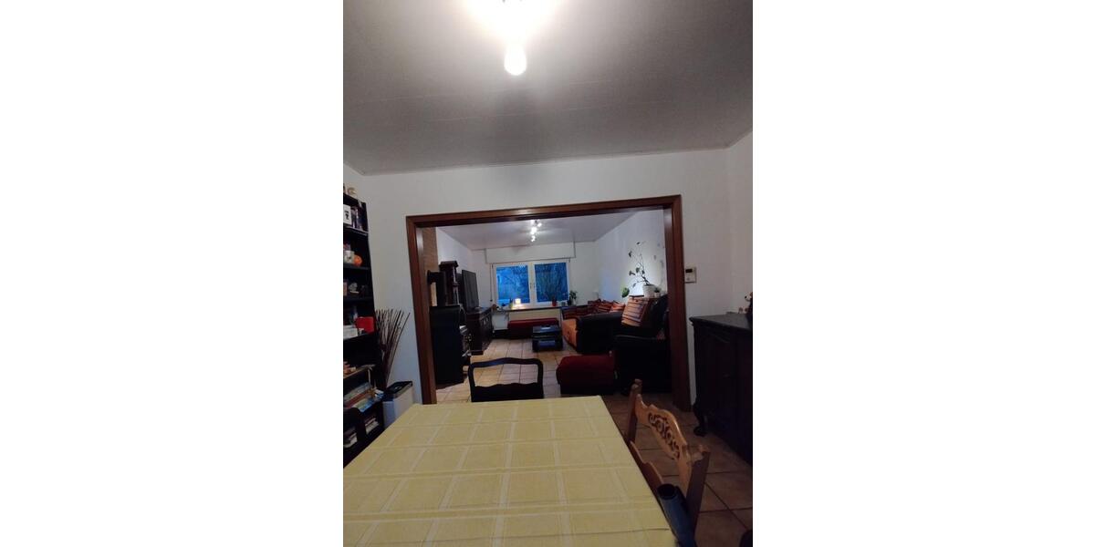 Doppelhaushälfte Mönchengladbach Süd - 7 Zimmer, 145 m&sup2;, 2.250&euro; | Angebot:24742224