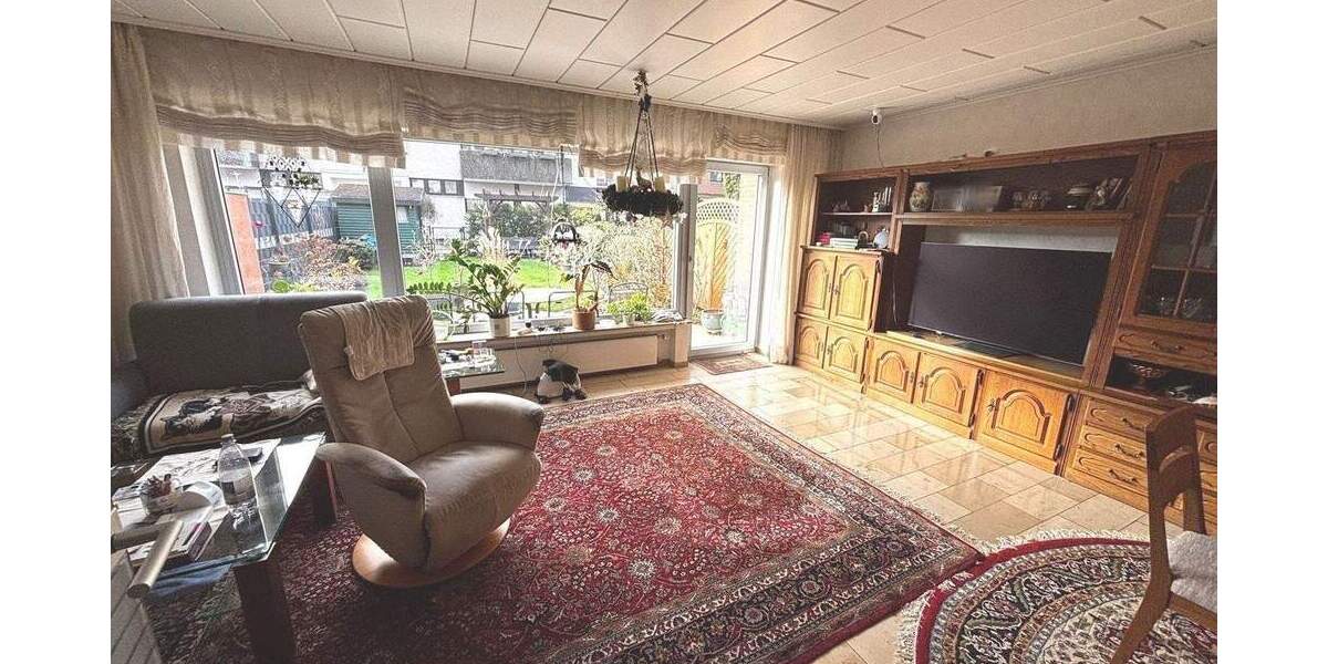 Reihenmittelhaus Krefeld Fischeln - 5 Zimmer, 120 m&sup2;, 430.000&euro; | Angebot:25533093