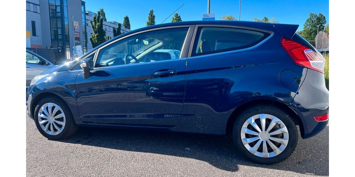 Ford Fiesta 165.570 km 4.500 &euro; Mönchengladbach 41236