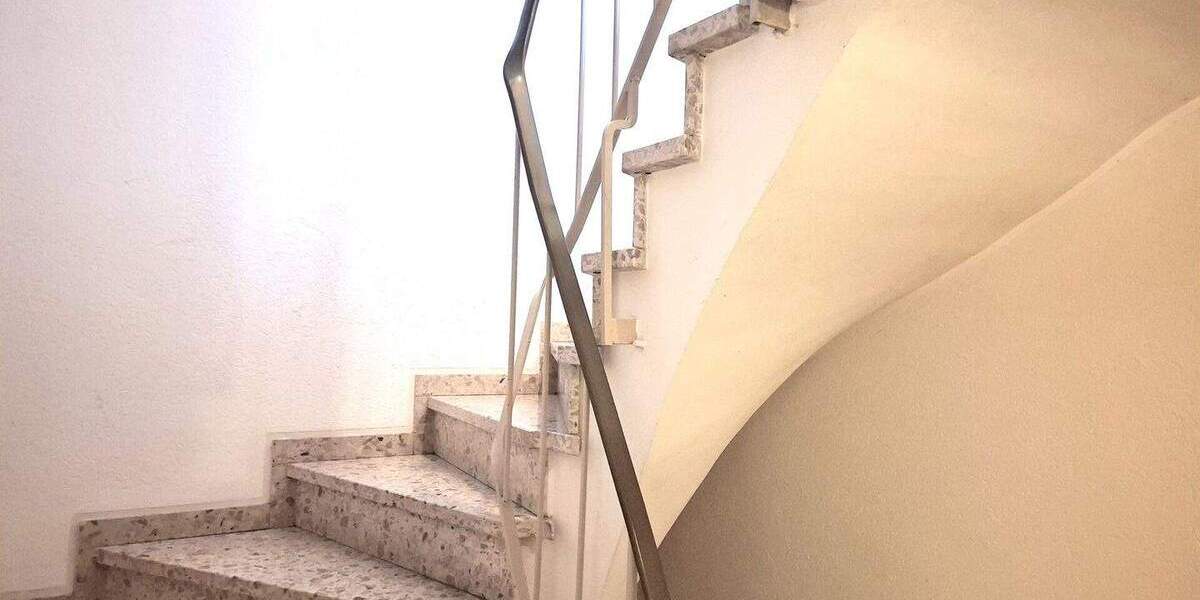 Mehrfamilienhaus, Wohnhaus Velbert Mitte - 9 Zimmer, 208 m&sup2;, 559.000&euro; | Angebot:25228075