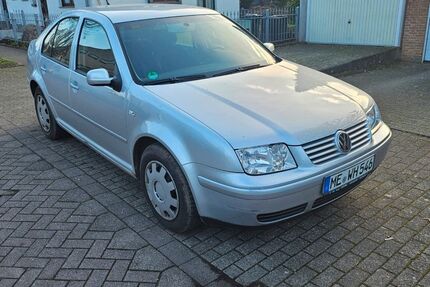 VW Bora 83.000 km 2.900 &euro; Monheim 40789
