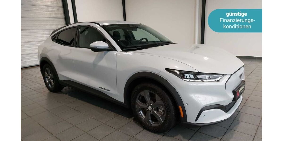 Ford Mustang Mach-E 35.217 km 31.990 &euro; Wuppertal 42287