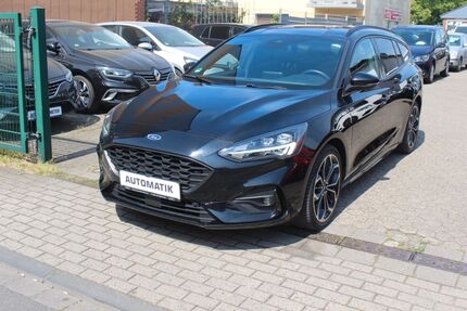 Ford Focus 93.000 km 13.999 &euro; Duisburg 47139