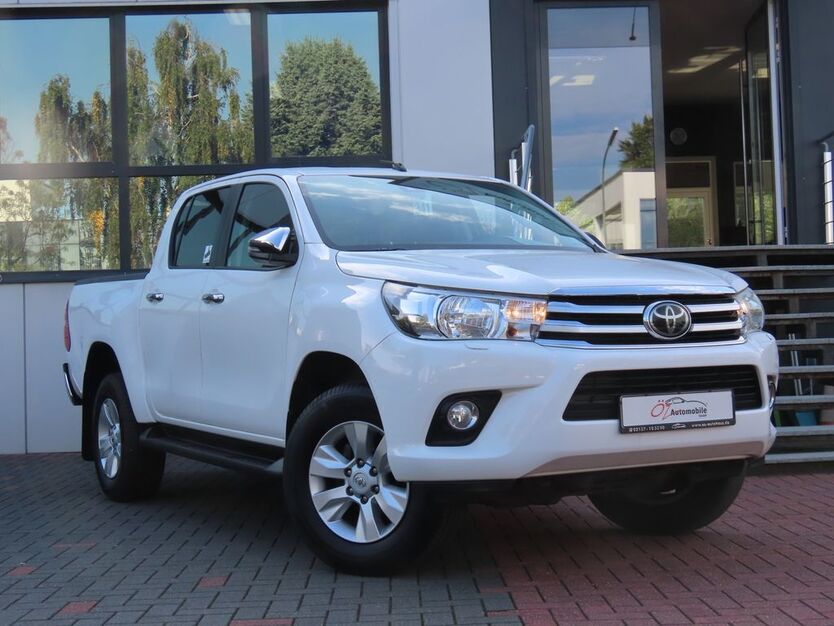 Toyota Hilux 260.387 km 24.900 € Neuss 41469