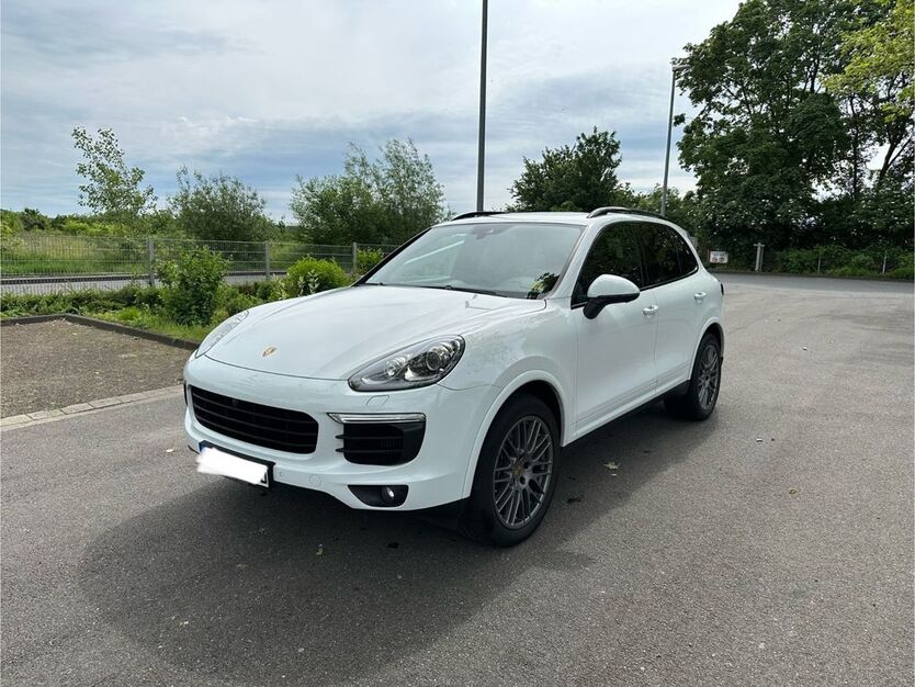 Porsche Cayenne 128.000 km 46.900 € Solingen 42719