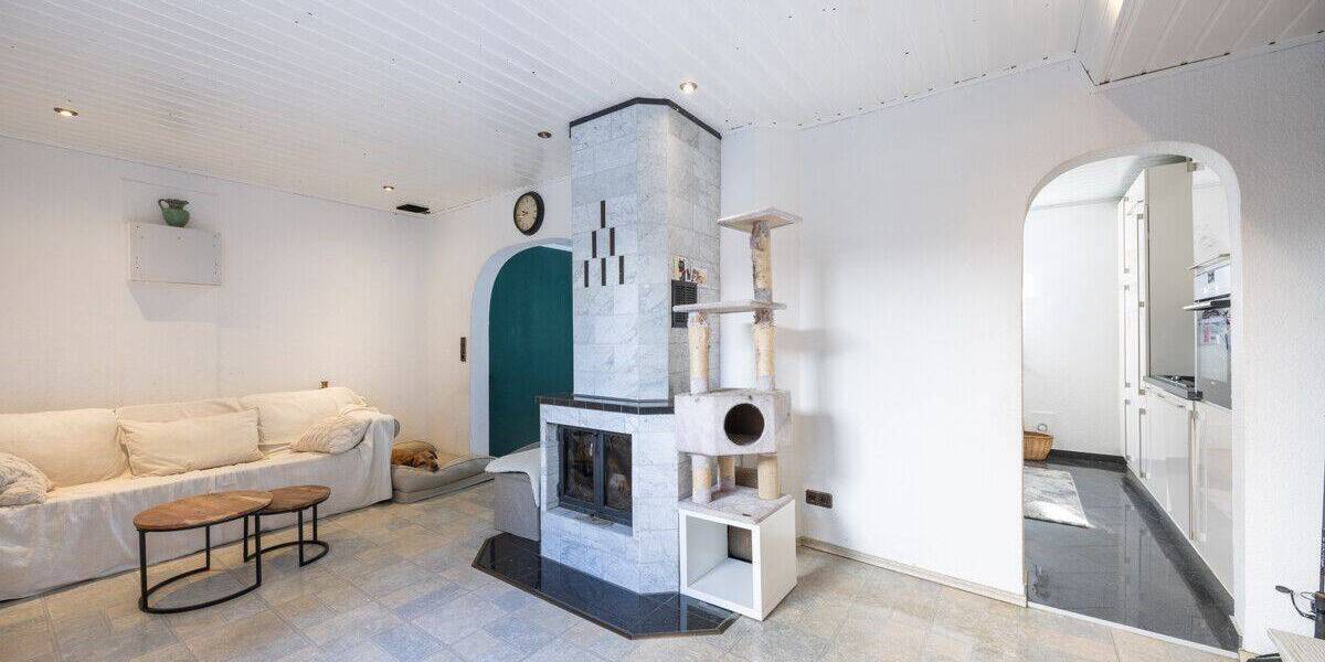 Reihenmittelhaus Krefeld Stadtmitte - 5 Zimmer, 132 m&sup2;, 295.000&euro; | Angebot:26798740