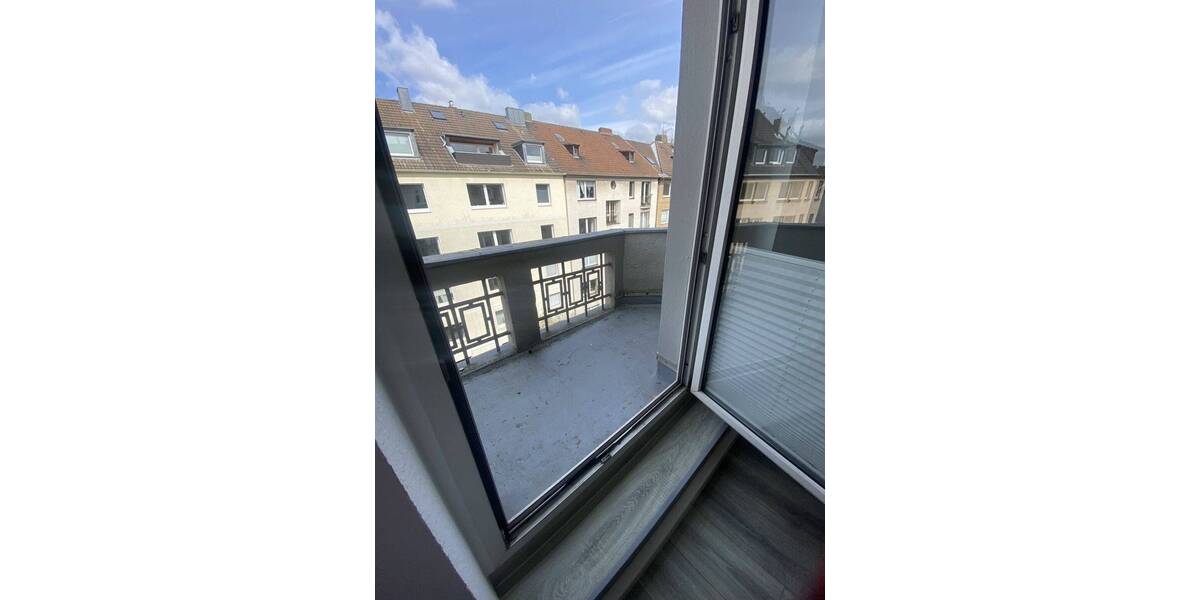 Etagenwohnung Düsseldorf Friedrichstadt - 3 Zimmer, 92 m&sup2;, 1.490&euro; | Angebot:26449538