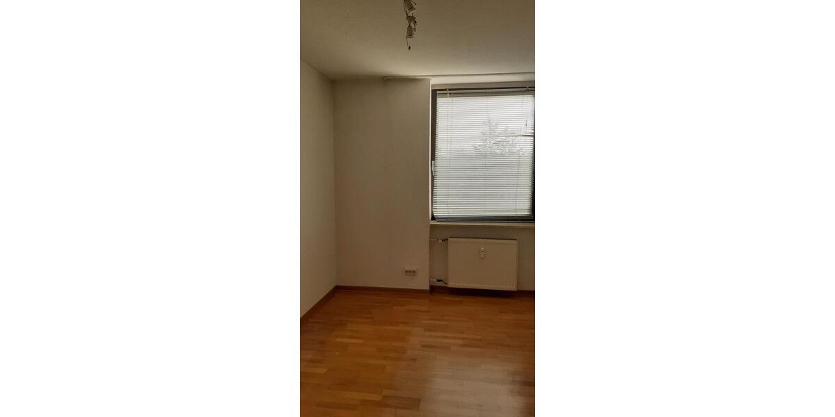 Etagenwohnung Düsseldorf Stadtbezirk 10 - 3.5 Zimmer, 78 m&sup2;, 250.000&euro; | Angebot:27024616