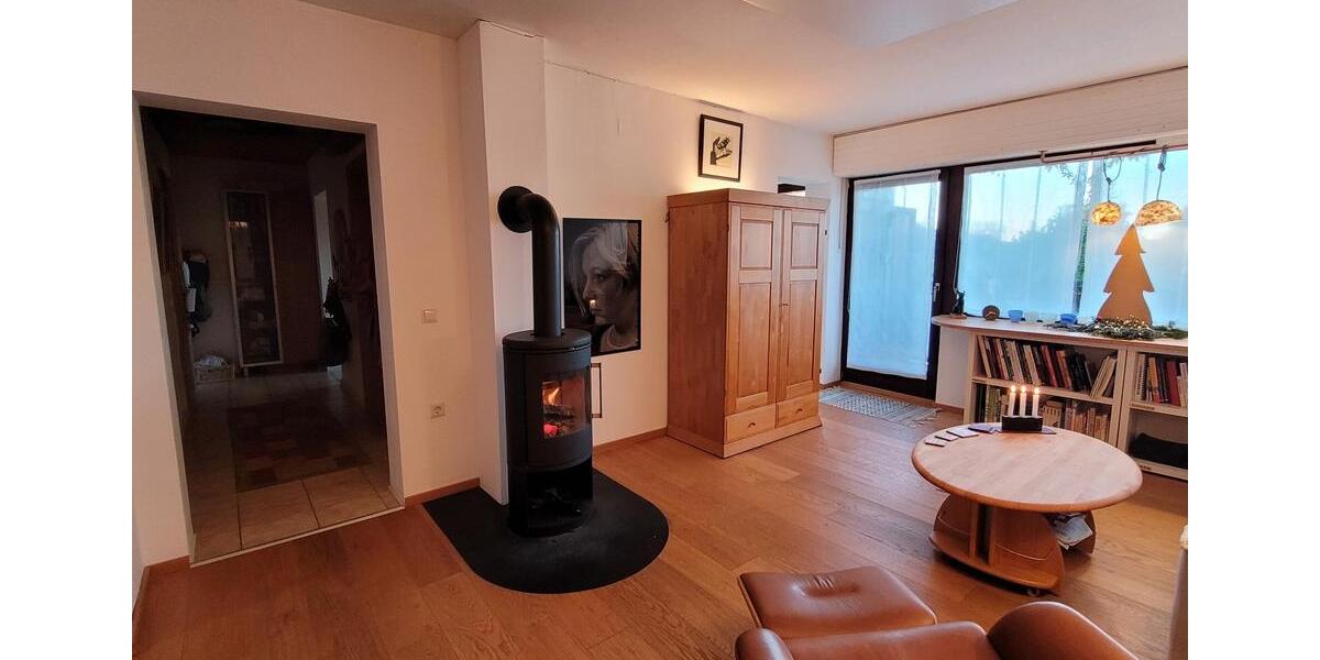 Haus mit großem Garten in Mülheim-Dümpten in Spielstraße 6 zimmer