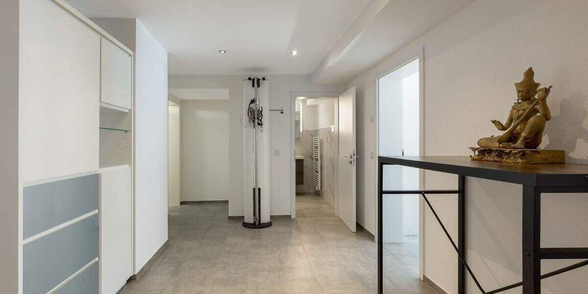 Einfamilienhaus Düsseldorf Lörick - 9 Zimmer, 178 m&sup2;, 1.200.000&euro; | Angebot:23950738