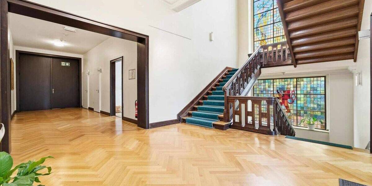 Exklusives Wohn- und Geschäftshaus mit langfristigen Mietern in Toplage am Allee-Center 6 zimmer