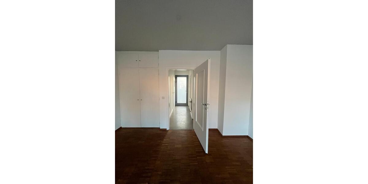 Etagenwohnung Düsseldorf Stadtbezirk 5 - 1 Zimmer, 30 m&sup2;, 195.000&euro; | Angebot:24629187