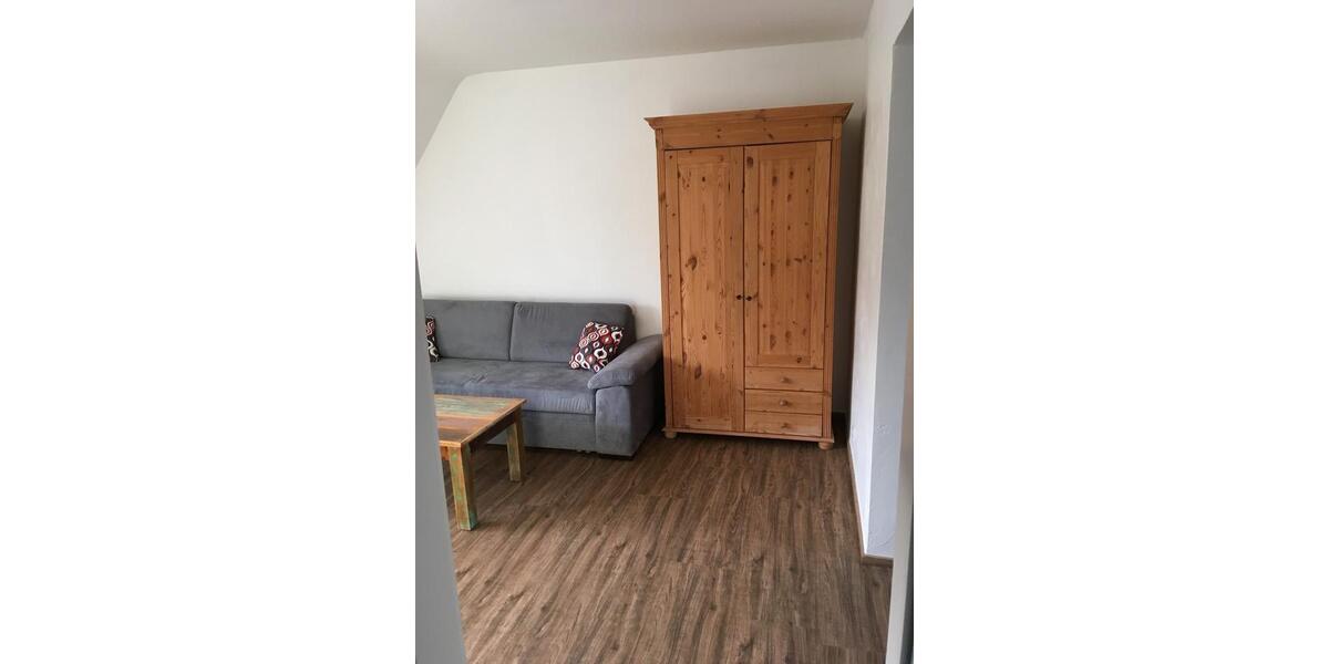 Dachgeschoßwohnung Duisburg Huckingen - 2 Zimmer, 47 m&sup2;, 750&euro; | Angebot:26468287