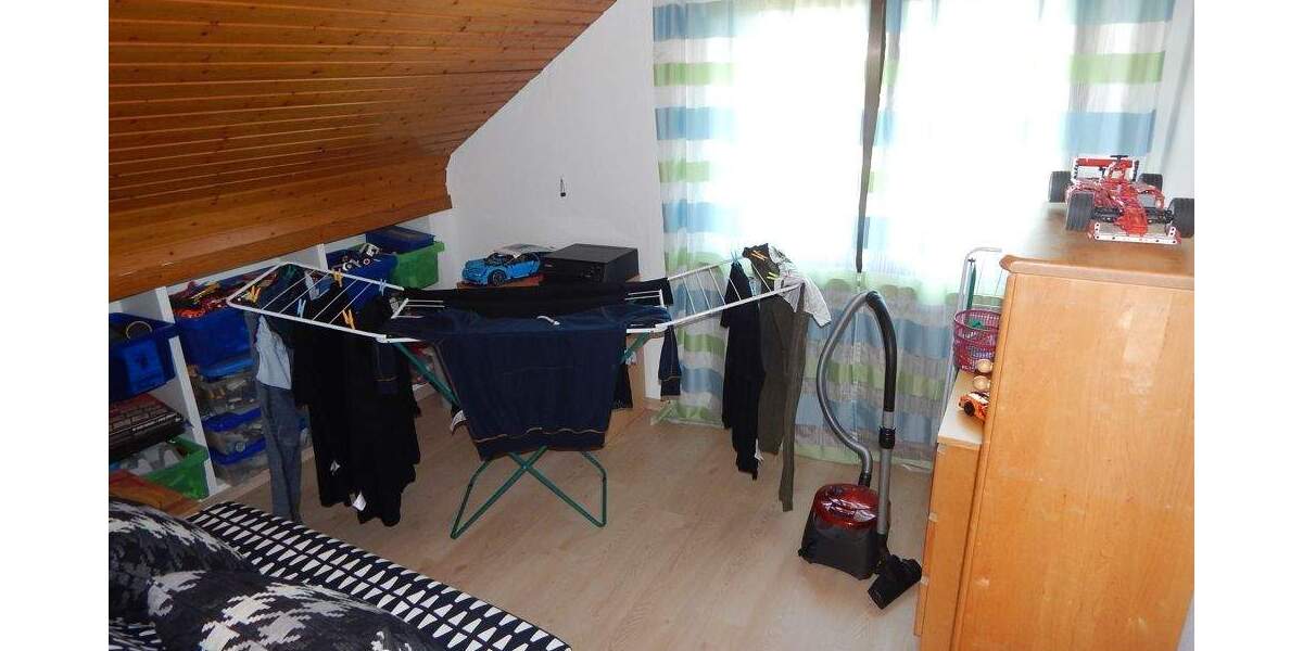 Reihenendhaus Langenfeld Immigrath - 6 Zimmer, 150 m&sup2;, 1.600&euro; | Angebot:25167602