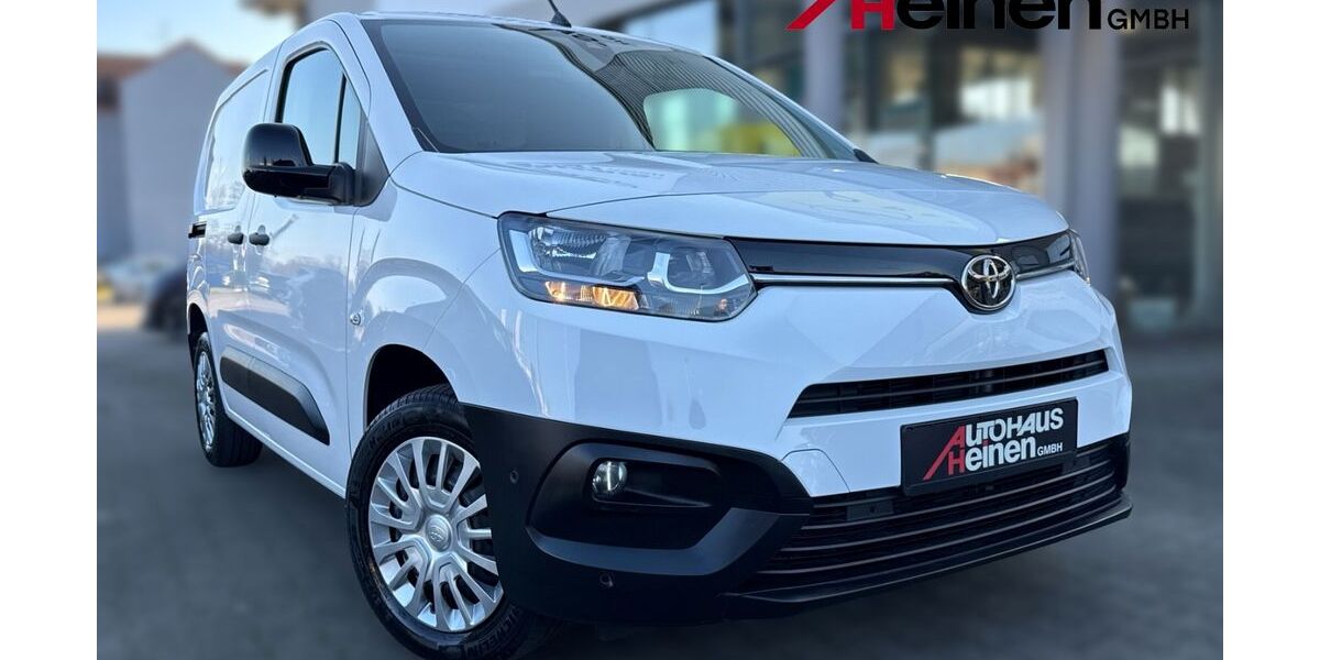 Toyota Proace City 20.950 km 16.980 &euro; Dormagen 41540