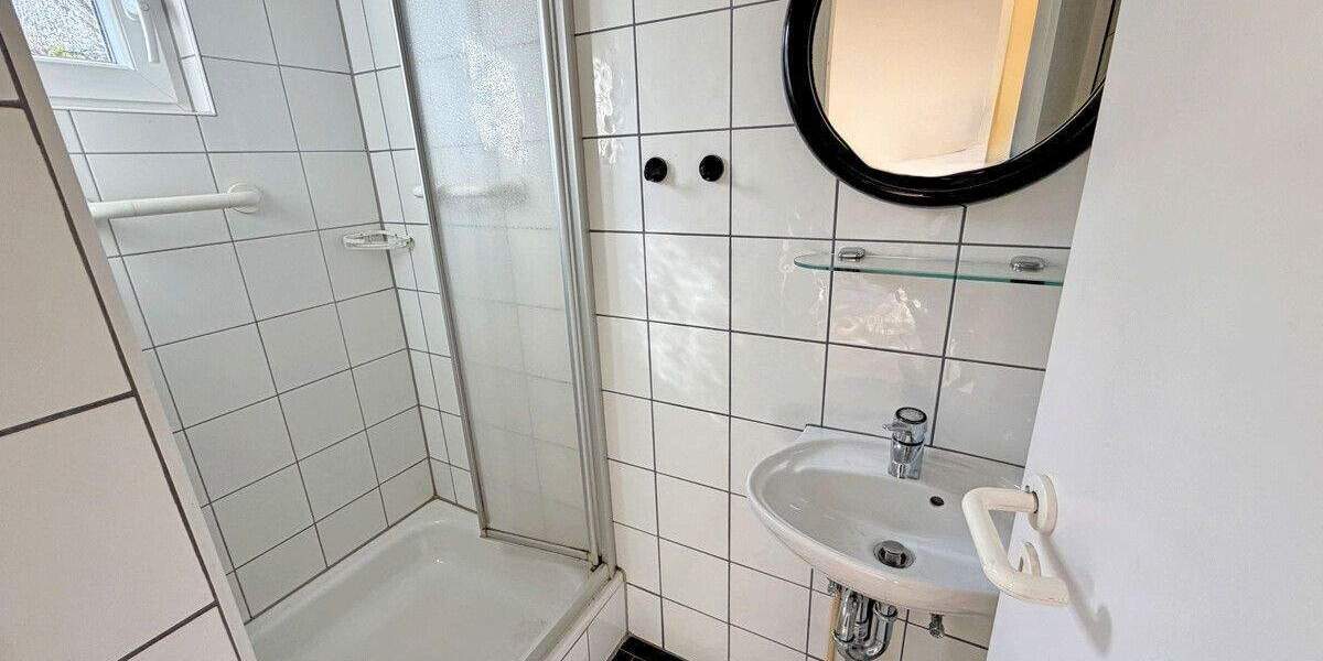 Einfamilienhaus Moers Utfort - 5 Zimmer, 203 m&sup2;, 379.000&euro; | Angebot:25684460