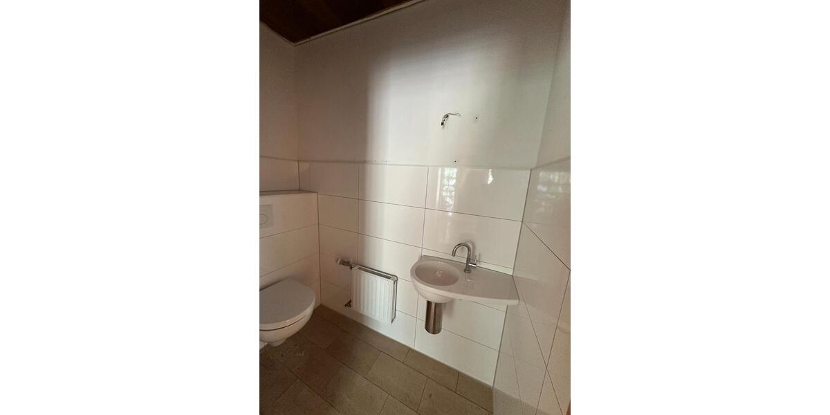 Reihenhaus Meerbusch Kierst - 5.5 Zimmer, 135 m&sup2;, 1.700&euro; | Angebot:26358631