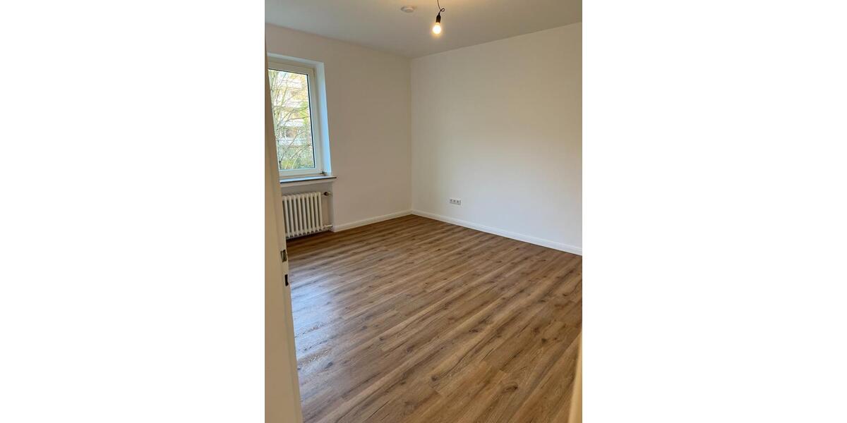 Erdgeschoßwohnung Düsseldorf Niederkassel - 3 Zimmer, 77 m&sup2;, 495.000&euro; | Angebot:25270497