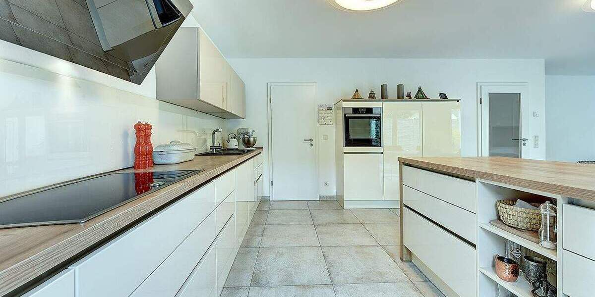 Einfamilienhaus Düsseldorf Unterrath - 5 Zimmer, 143 m&sup2;, 1.298.000&euro; | Angebot:25290500