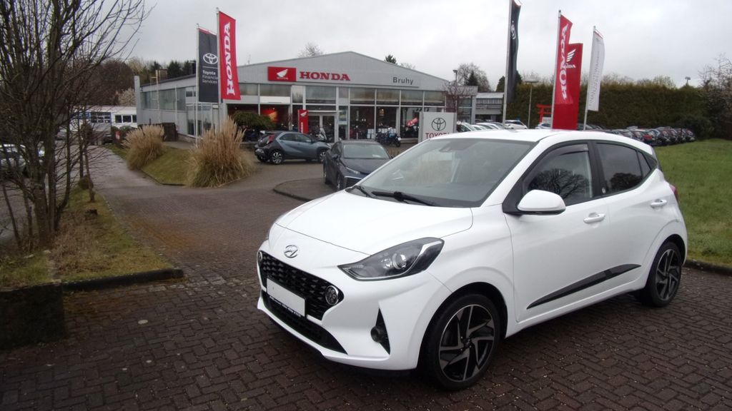 Hyundai i10 30.499 km 11.599 &euro; Ratingen 40882