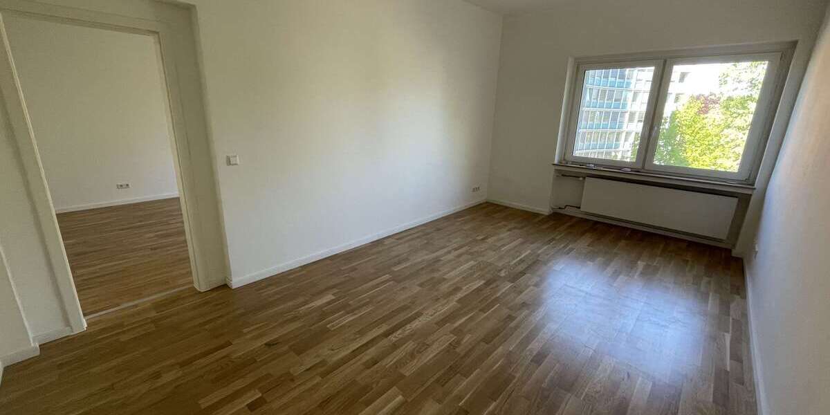 Etagenwohnung Düsseldorf Düsseltal - 3 Zimmer, 78 m&sup2;, 1.125&euro; | Angebot:27165982