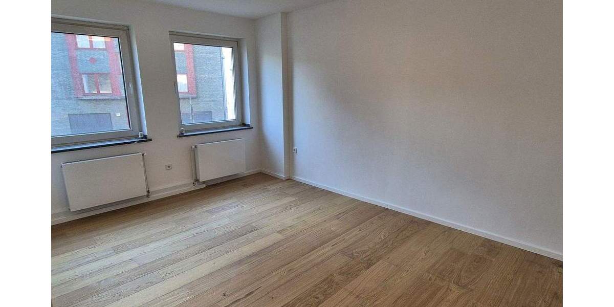 Etagenwohnung Düsseldorf Rath - 2 Zimmer, 63 m&sup2;, 250.000&euro; | Angebot:25751219