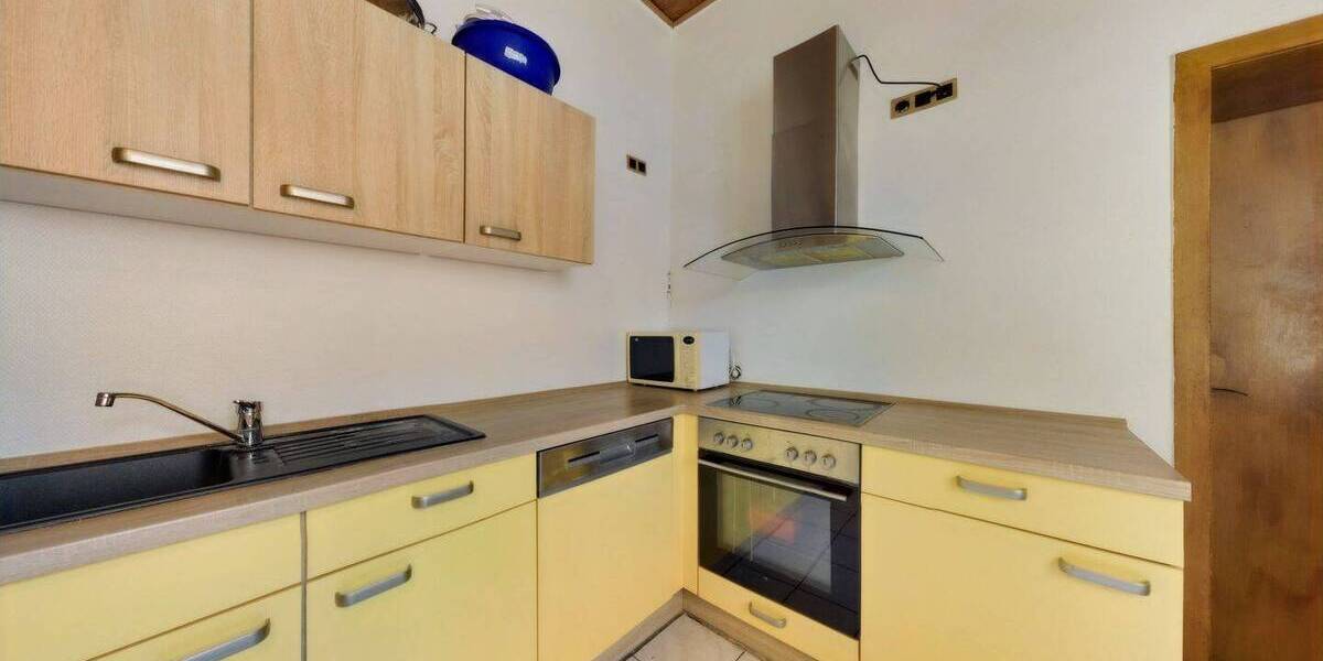Reihenmittelhaus Mönchengladbach Eicken - 8 Zimmer, 181 m&sup2;, 249.000&euro; | Angebot:26820568