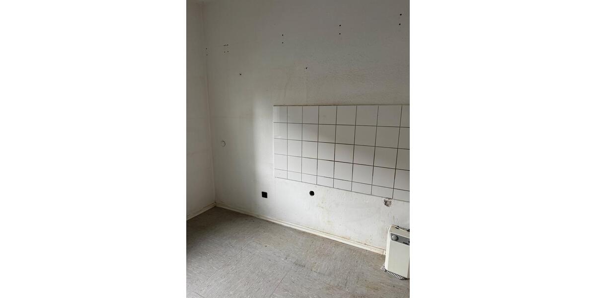 2 Zimmerwohnung mit angrenzenden Ladenlokal 1 zimmer